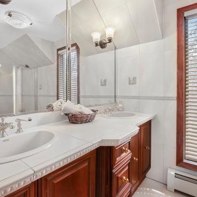 Prestigious Lighthouse Hill! Staten Island, New York 10306