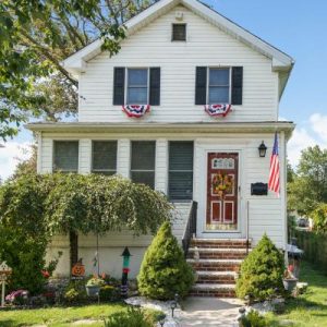 House for sale in the Heart Of Great Kills Staten Island New York