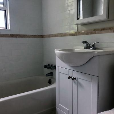 Bathroom of Light & Bright 1 Bedroom Co-Op Apartment for sale in Great Kills Staten Island New York