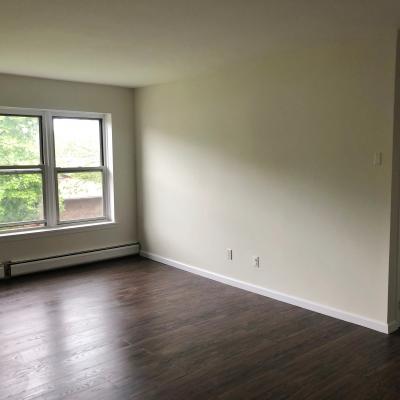 Light & Bright 1 Bedroom Co-Op Apartment for sale in Great Kills Staten Island New York