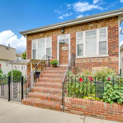 Fabulous House for Sale in South Beach, Staten Island, New York