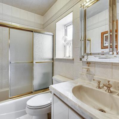 Bathroom of Fabulous House for Sale in South Beach, Staten Island, New York