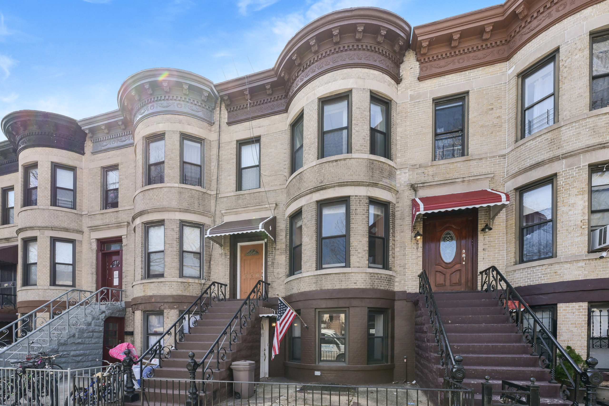 Fabulous 3-family Townhouse in Sunset Park, Brooklyn for sale -- Kingsley Real Estate, Staten Island, New York