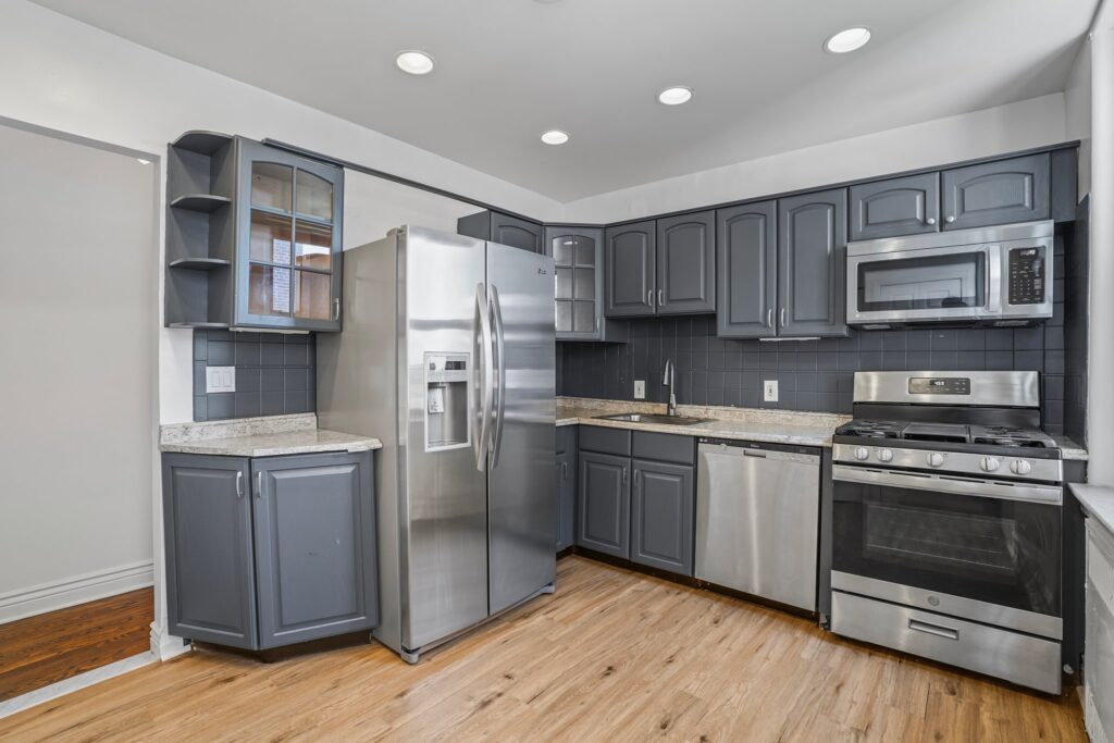 Photo of kitchen of Spacious corner-unit condo for sale in Staten Island New York