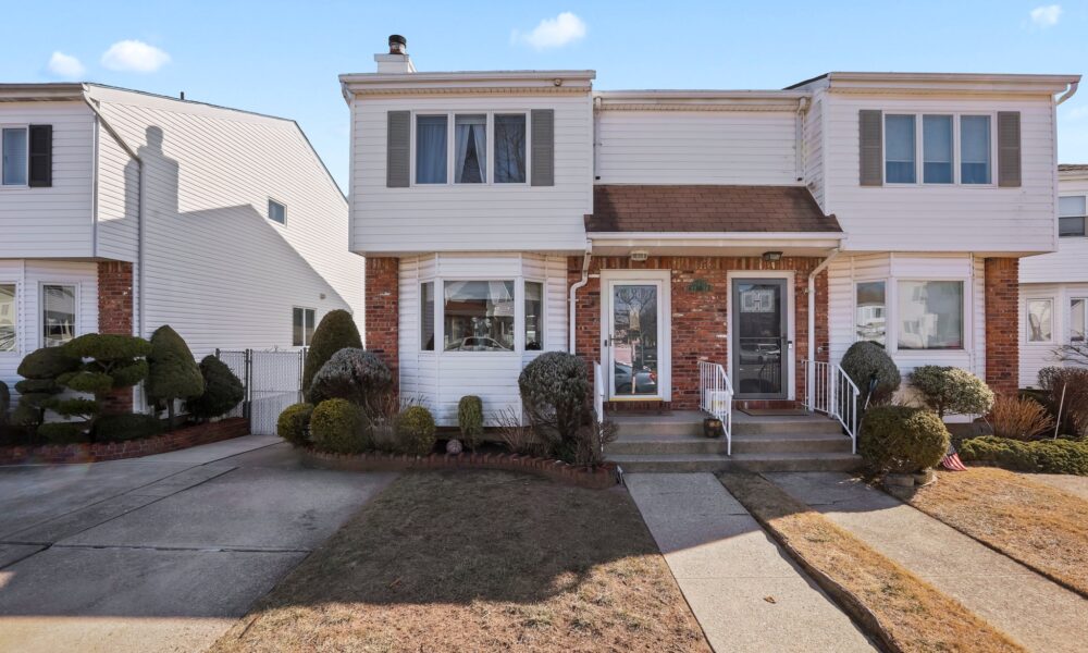 Photo of home for sale in Richmond Town -- Staten Island NY