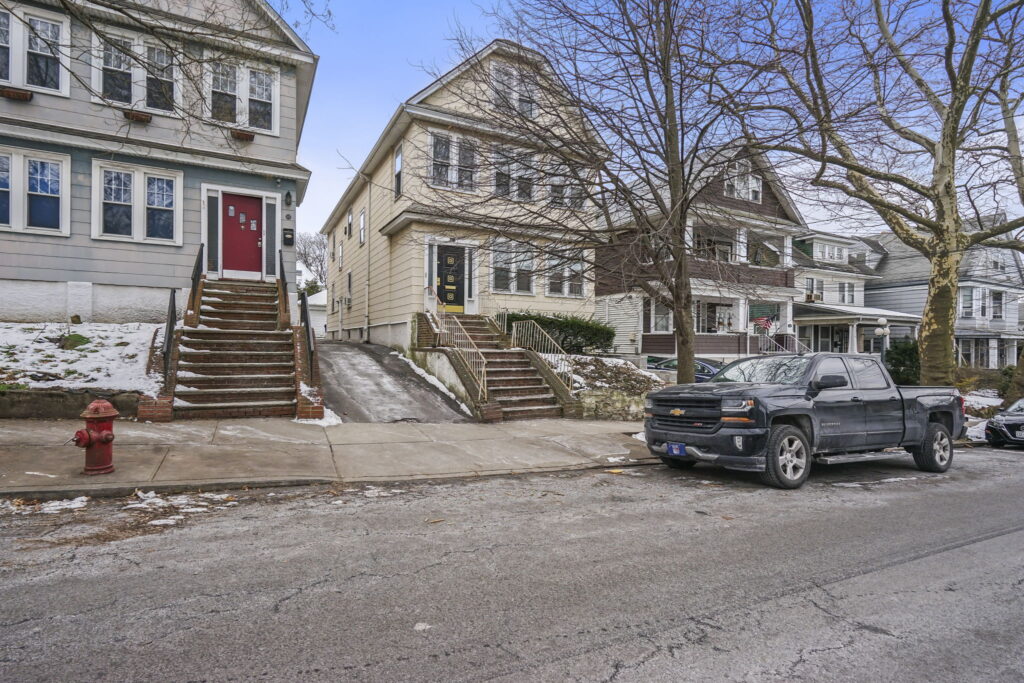 Home for sale - Spacious 7/6 two-family in desirable Silver Lake, Staten Island, NY 10301