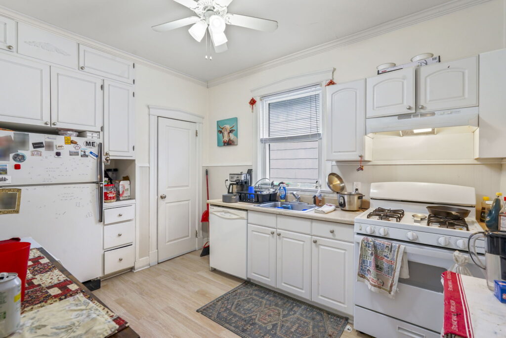 Kitchen - Home for sale - Spacious 7/6 two-family in desirable Silver Lake, Staten Island, NY 10301