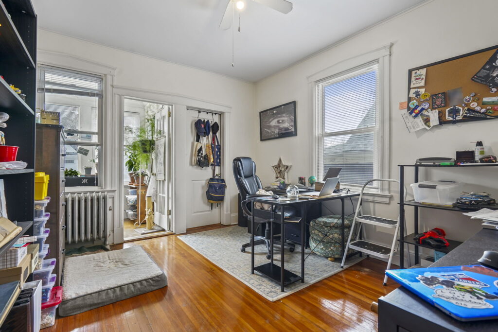 Living area - Home for sale - Spacious 7/6 two-family in desirable Silver Lake, Staten Island, NY 10301