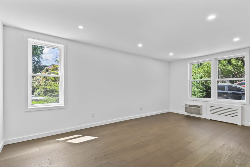 For Sale in Staten Island, New York 1-bedroom co-op in the Heart of St. George