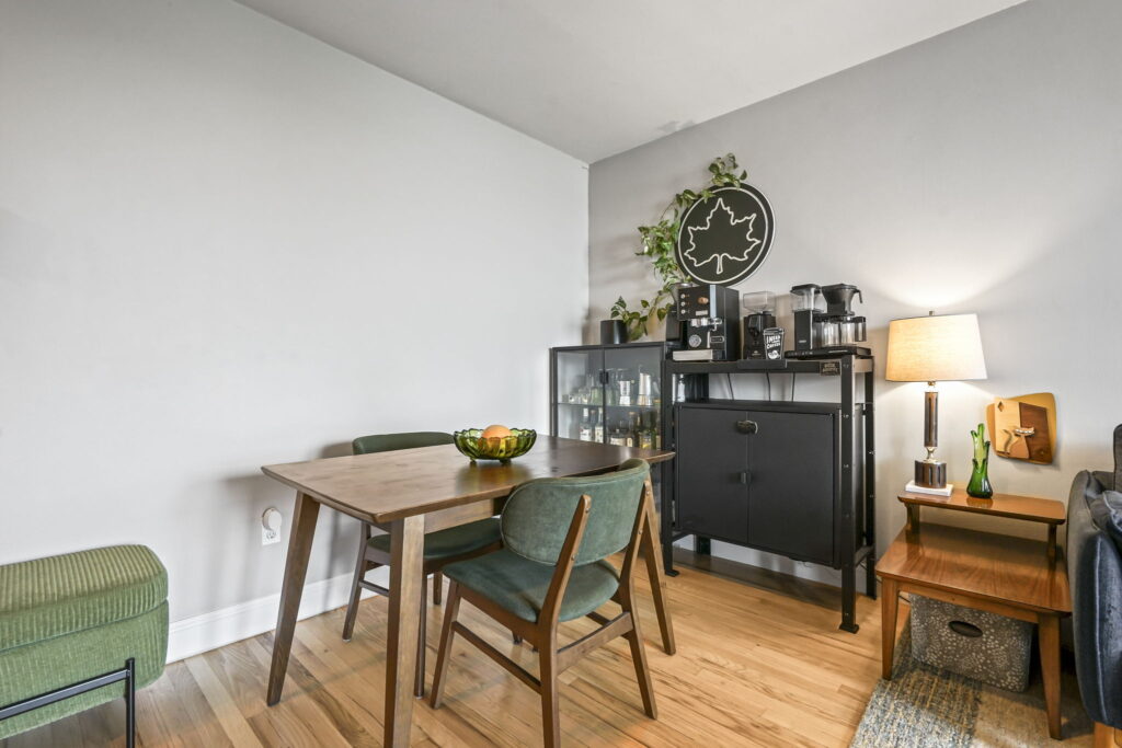 Interior photo of a desirable studio Co-Op for sale in Staten Island, New York
