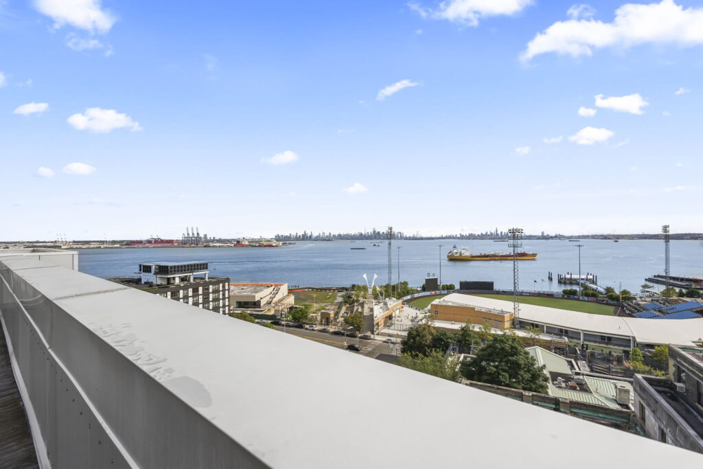 Rooftop photo of a desirable studio Co-Op for sale in Staten Island, New York